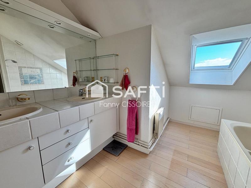 Appartement - 117 m² - 6 pièces