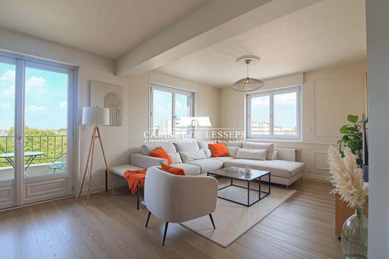 Appartement - 99 m² - 4 pièces