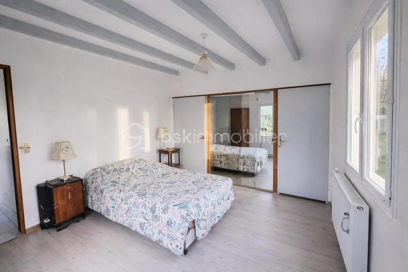 Propriété - 320 m² - 10 pièces