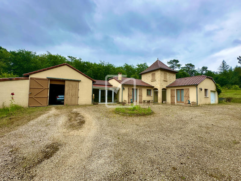 Maison - 130 m² - 7 pièces