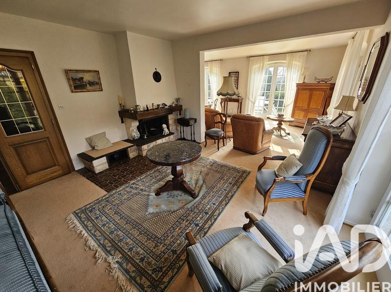 Maison - 223 m² - 8 pièces
