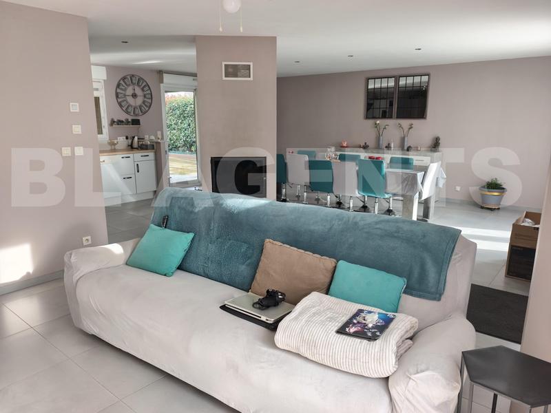 Maison contemporaine - 145 m² - 6 pièces