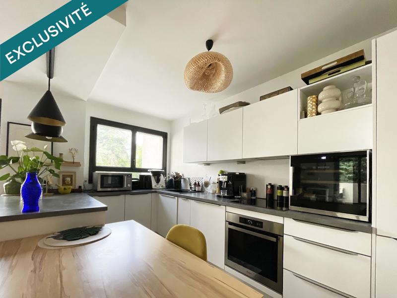 Appartement - 97 m² - 5 pièces