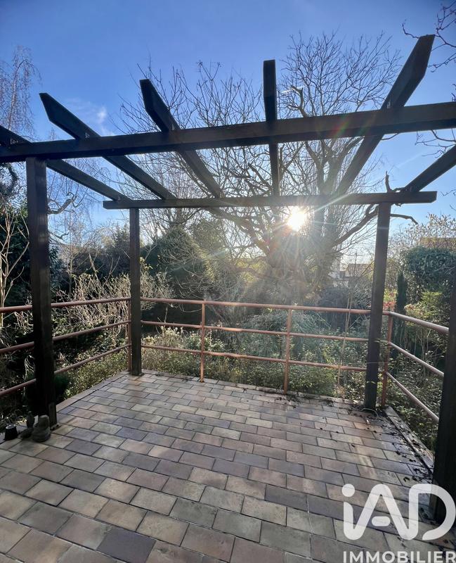 Maison - 98 m² - 5 pièces