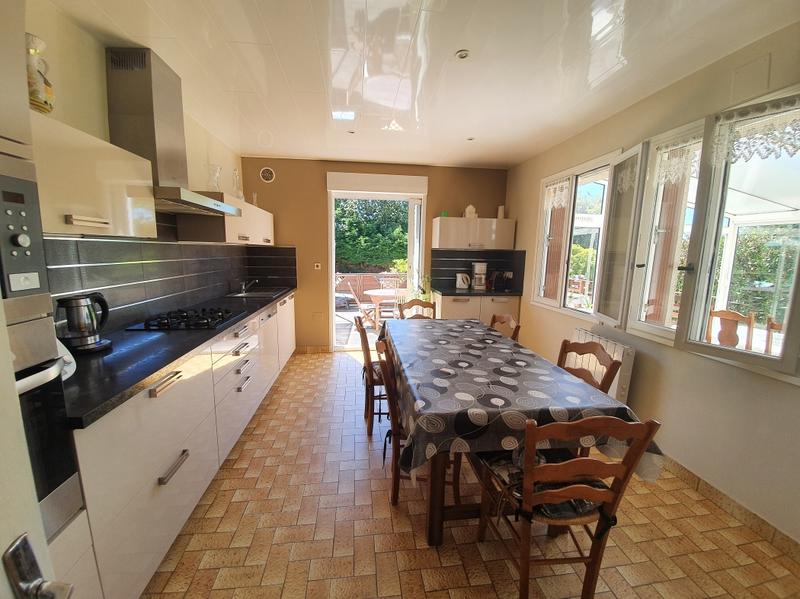 Maison - 165 m² - 10 pièces