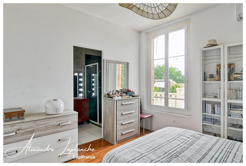 Maison - 177 m² - 7 pièces