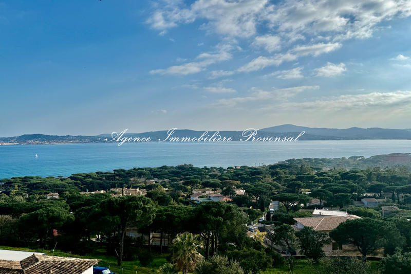 Maison contemporaine - 383 m² - 6 pièces