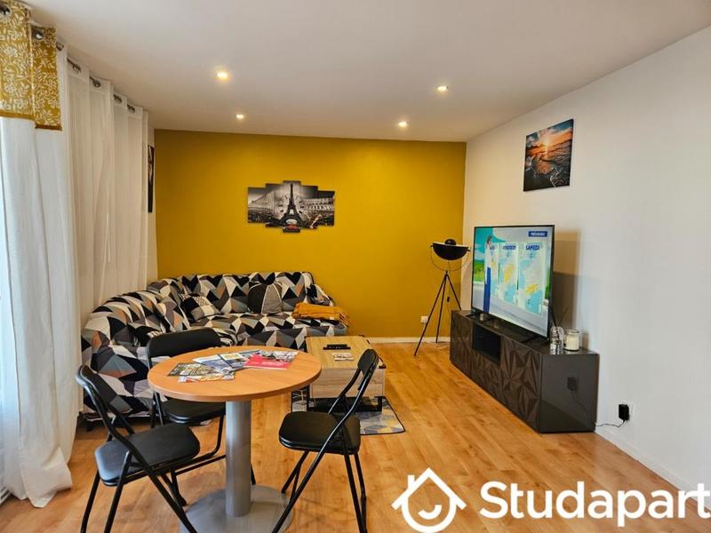 Chambre - 10 m² - 1 pièce