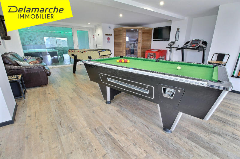 Maison - 186 m² - 7 pièces