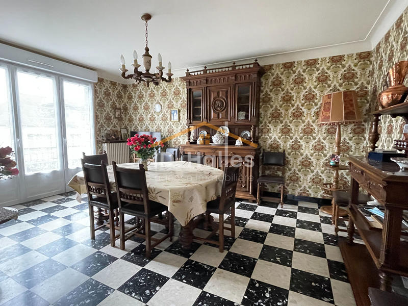 Maison - 104 m² - 4 pièces