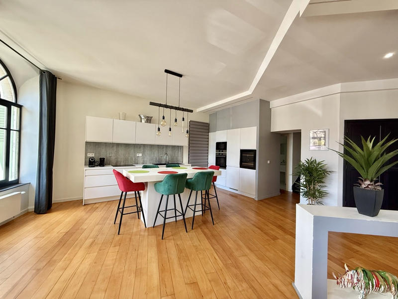 Appartement - 88 m² - 3 pièces