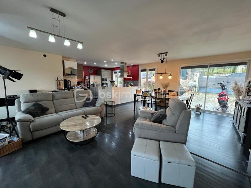 Maison - 112 m² - 7 pièces