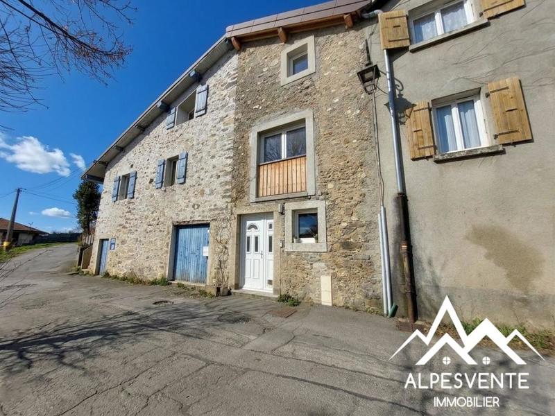 Maison de village - 96 m² - 4 pièces