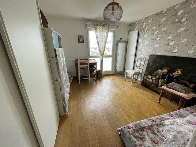 Appartement - 92 m² - 4 pièces