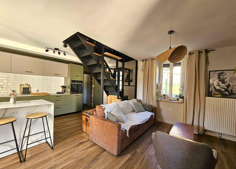 Maison - 90 m² - 4 pièces