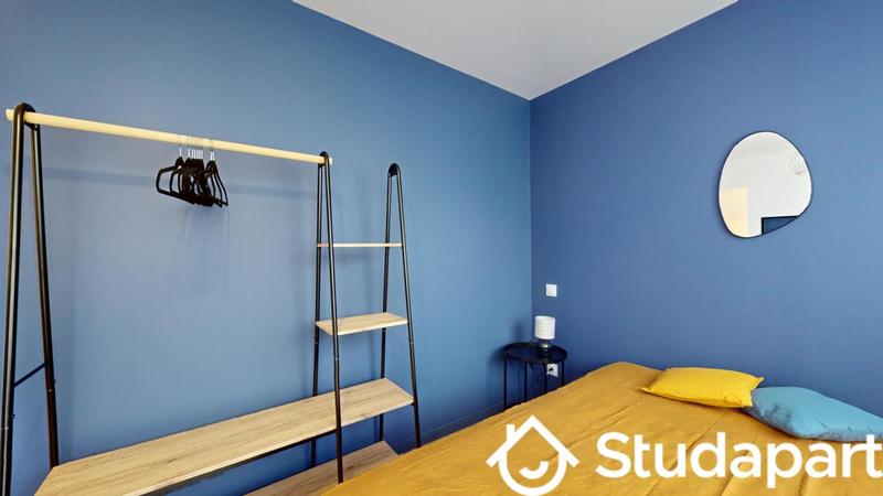 Chambre - 13 m² - 1 pièce