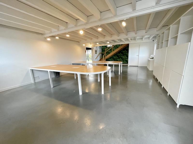 Local d'activités - 286 m²