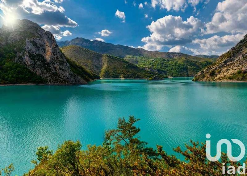 Maison - 204 m² - 8 pièces