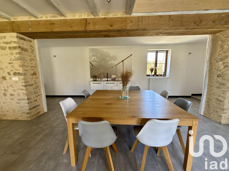 Maison - 255 m² - 5 pièces