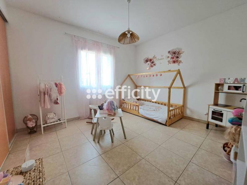 Maison - 185 m² - 7 pièces