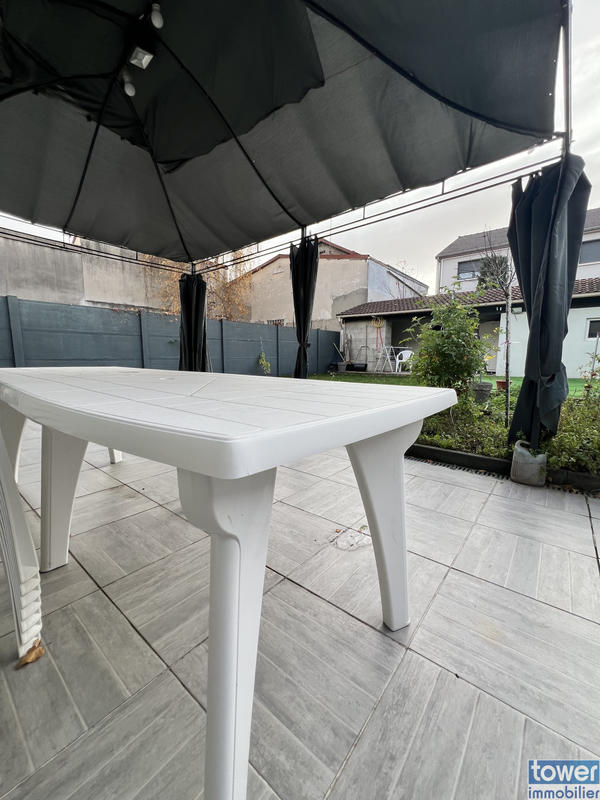 Maison - 110 m² - 6 pièces