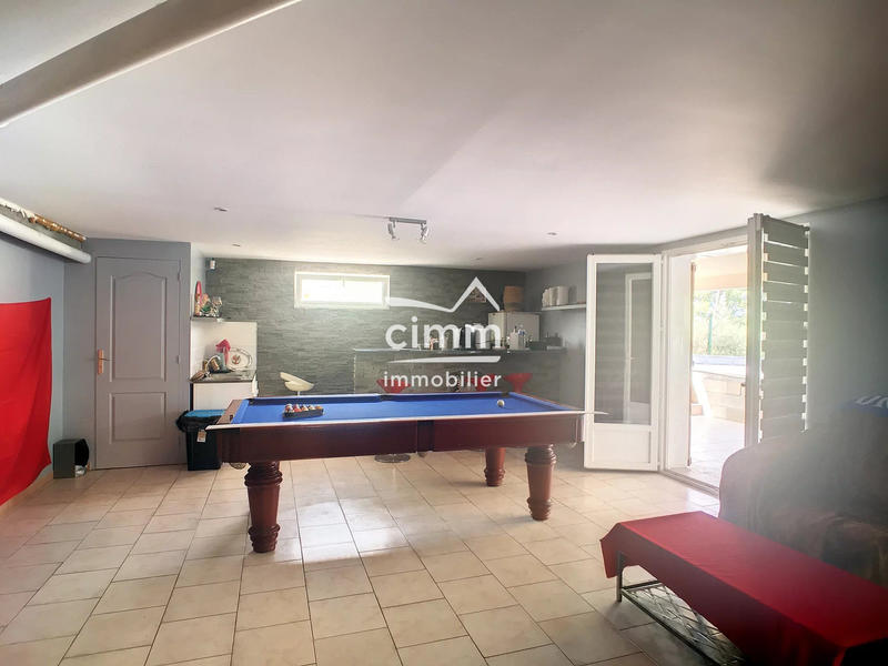 Maison - 194 m² - 6 pièces