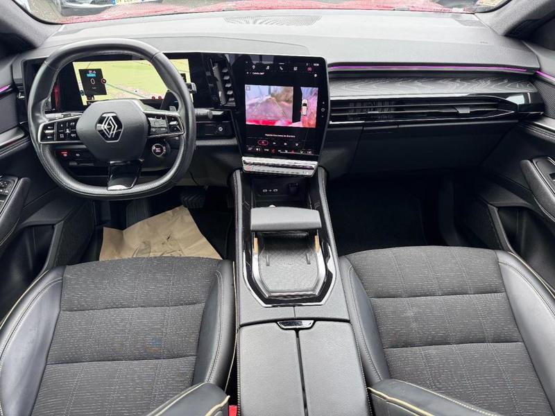 Renault Austral E-Tech hybrid 200 Iconic