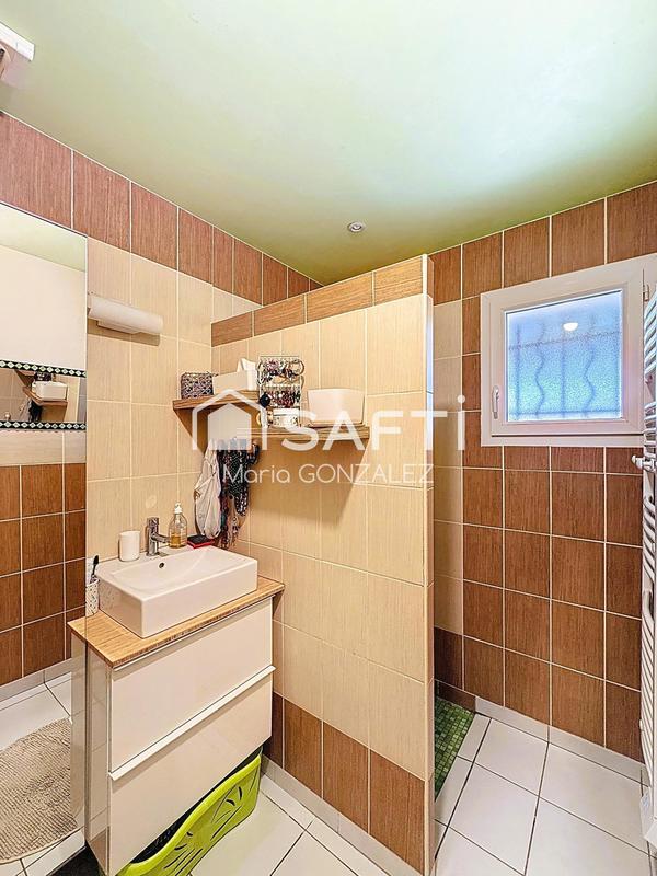 Maison - 141 m² - 8 pièces