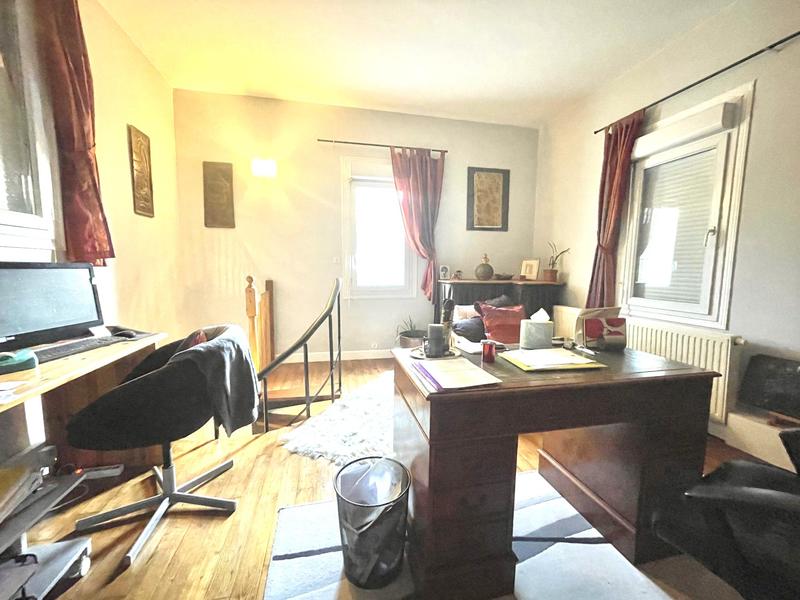 Villa - 166 m² - 9 pièces