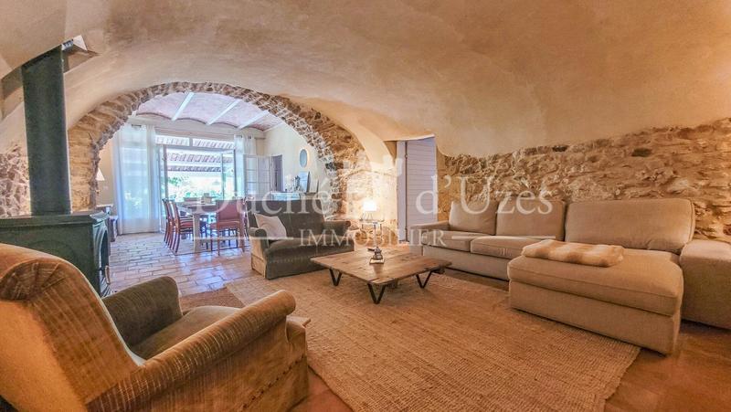 Maison - 215 m² - 7 pièces