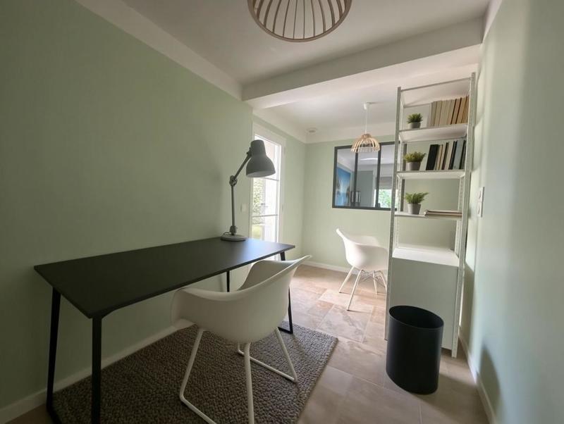 Maison - 255 m² - 11 pièces