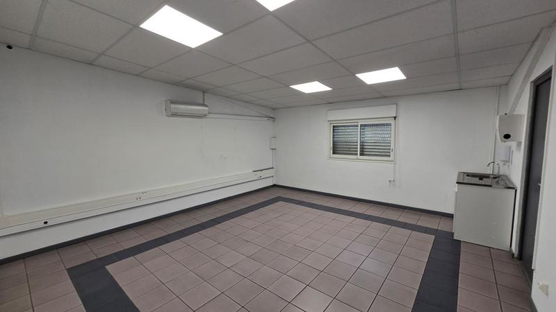 Bureau - 394 m²