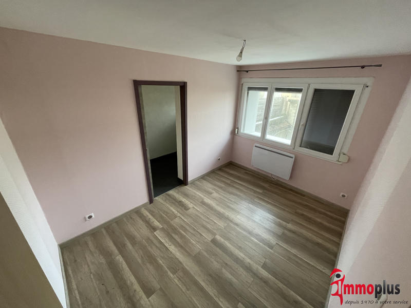 Maison - 196 m² - 7 pièces