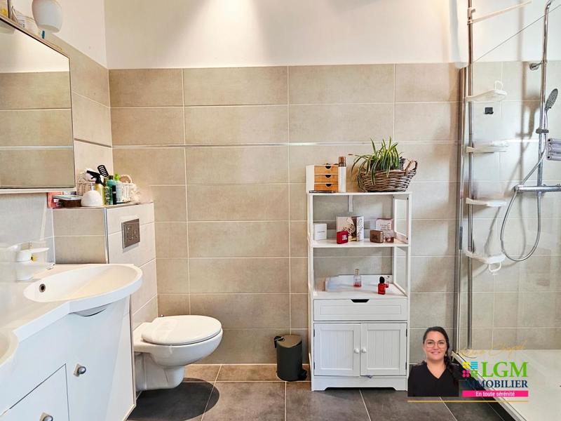 Maison - 228 m² - 7 pièces