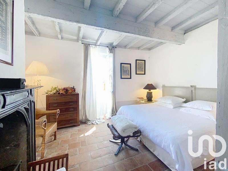 Maison - 393 m² - 10 pièces