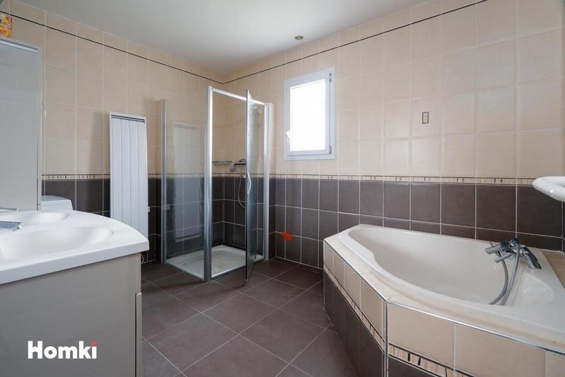 Maison - 187 m² - 6 pièces