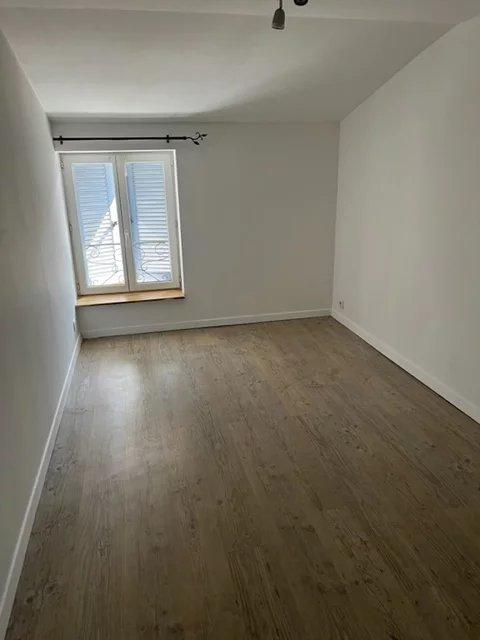 Maison de village - 100 m² - 4 pièces