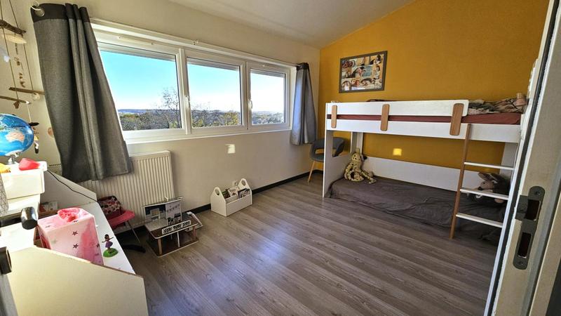 Maison - 162 m² - 7 pièces