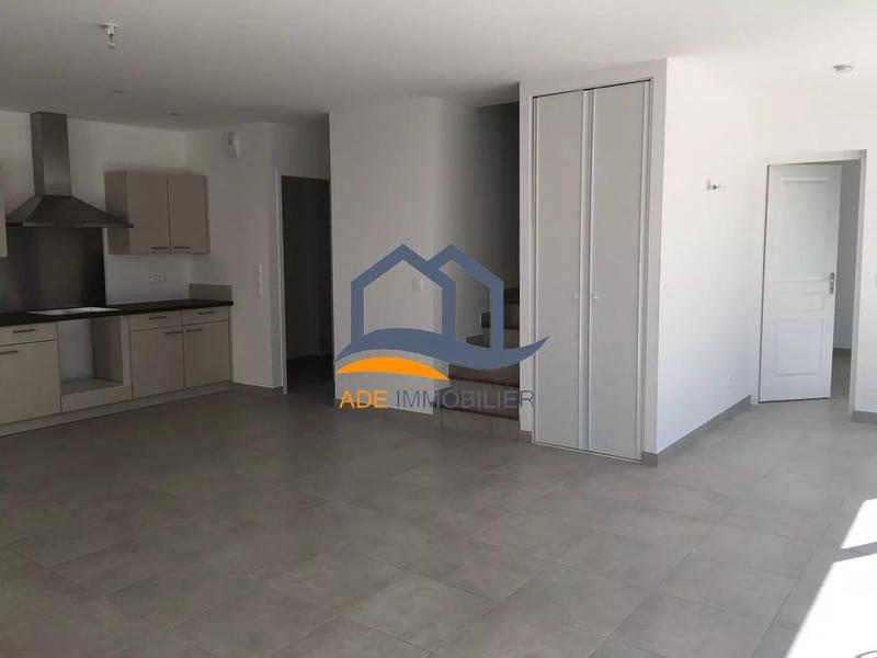 Maison - 104 m² - 4 pièces