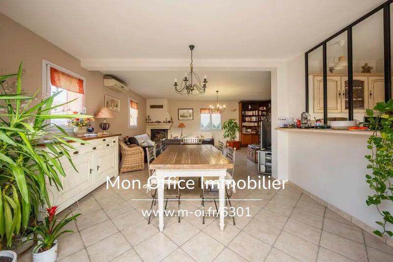 Maison - 105 m² - 4 pièces
