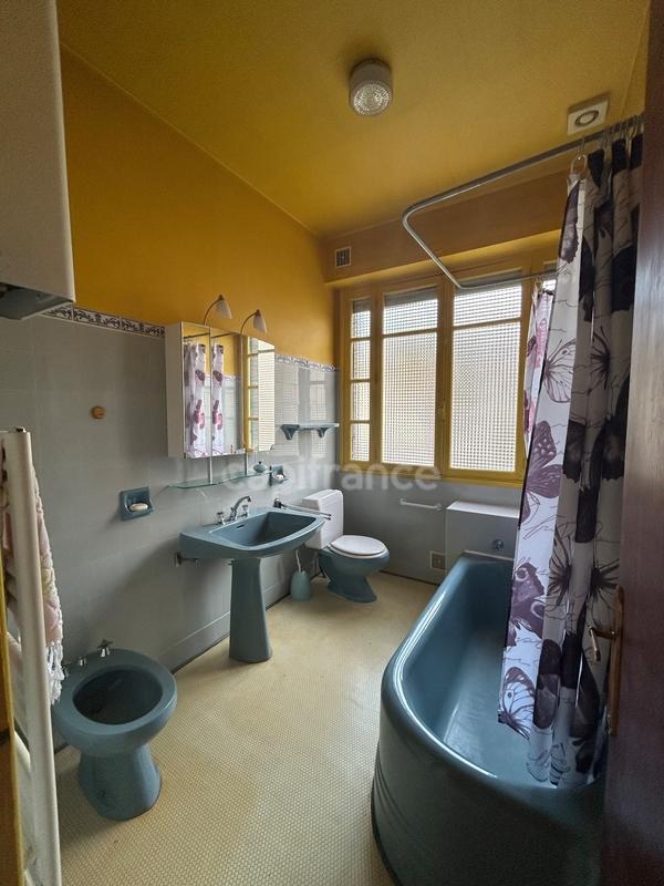 Maison de ville - 130 m² - 7 pièces