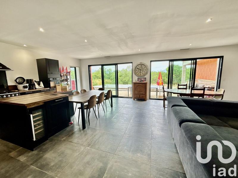 Maison - 150 m² - 5 pièces