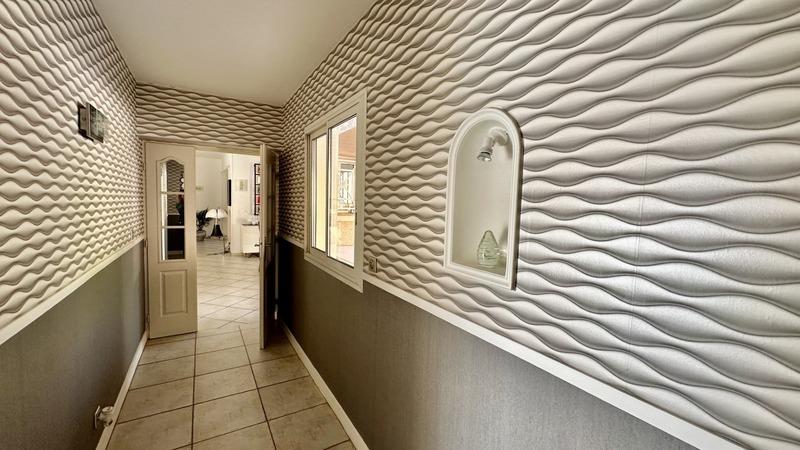 Villa - 205 m² - 6 pièces