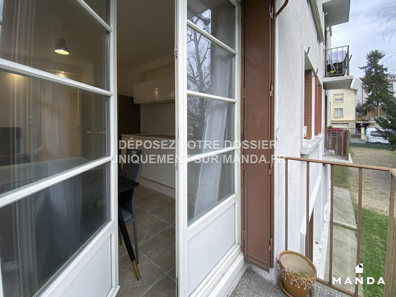 Chambre - 10 m² - 4 pièces