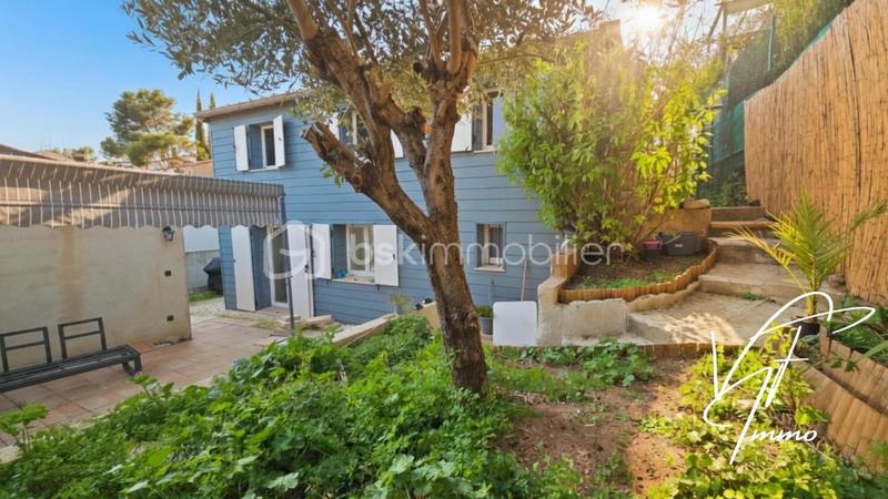 Maison - 102 m² - 5 pièces