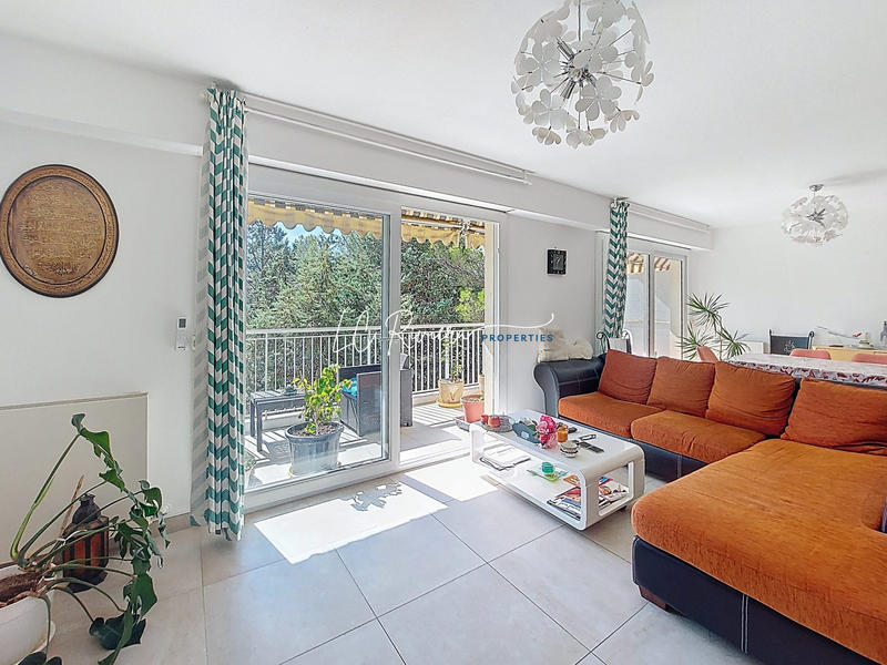 Appartement - 73 m² - 3 pièces