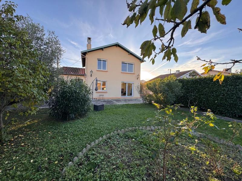 Maison - 105 m² - 4 pièces
