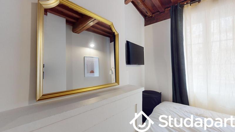 Chambre - 11 m² - 1 pièce