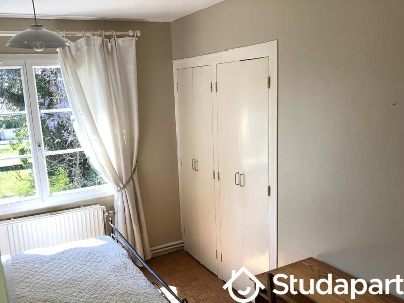 Chambre - 9 m² - 1 pièce