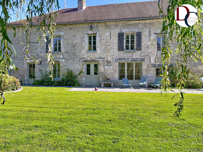 Maison - 405 m² - 11 pièces